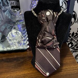 Elegant Brown Striped Men's Tie